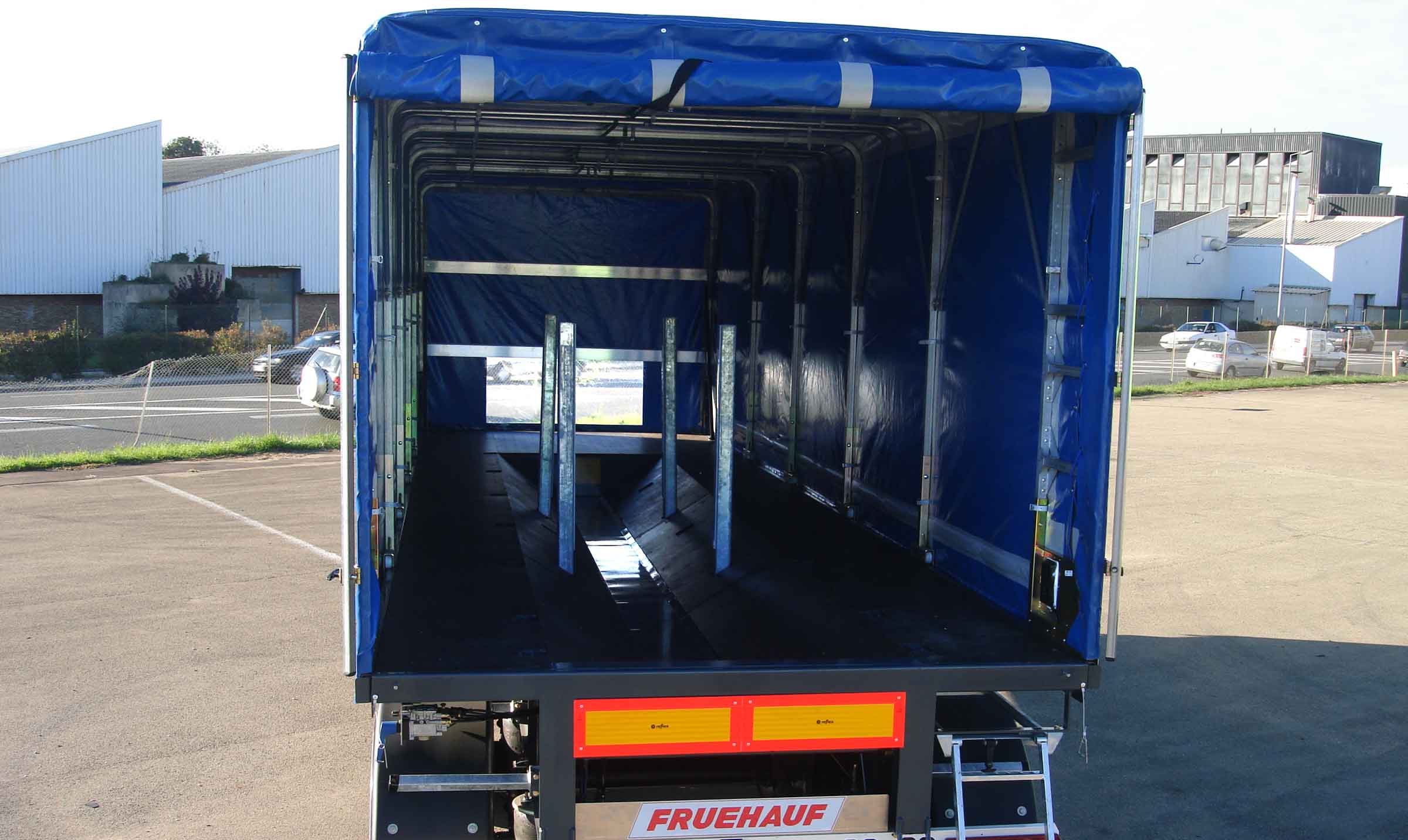 Fruehauf rideaux coulissant porte bobine court